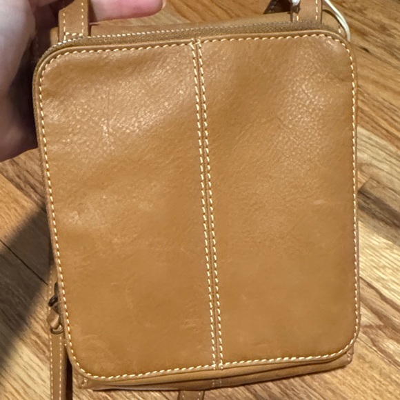 American Leather Co. Tan Crossbody Bag - Picture 3 of 4
